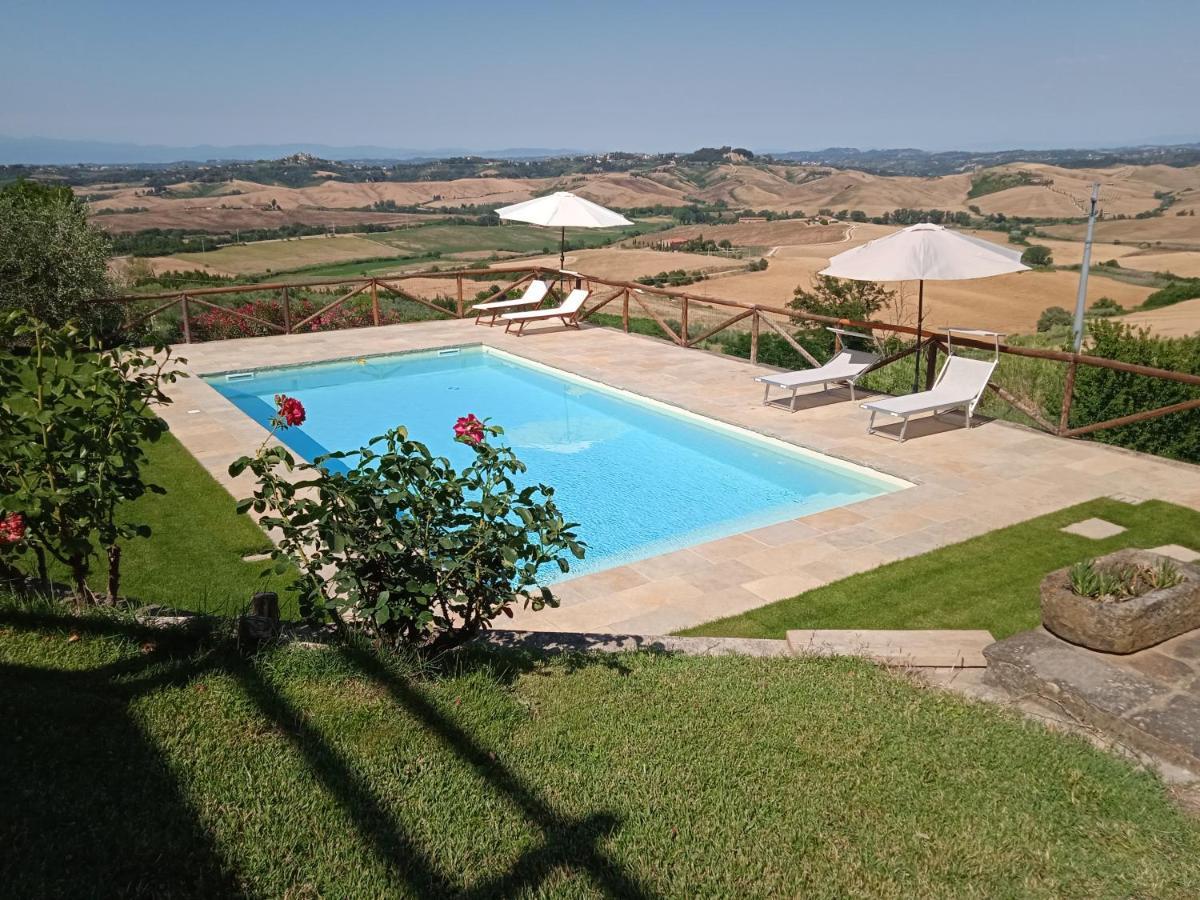 La Pieve Appartement Chianni Buitenkant foto