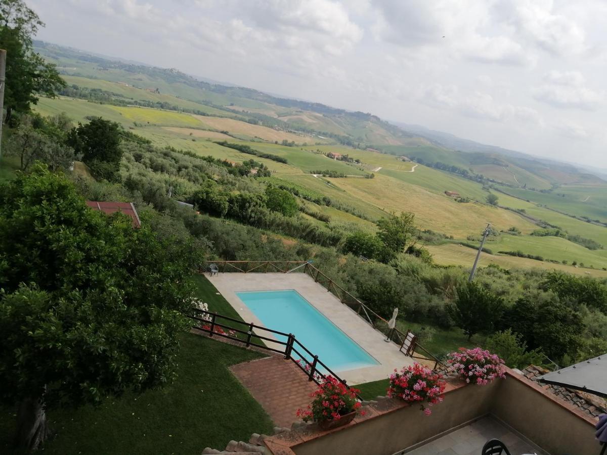 La Pieve Appartement Chianni Buitenkant foto