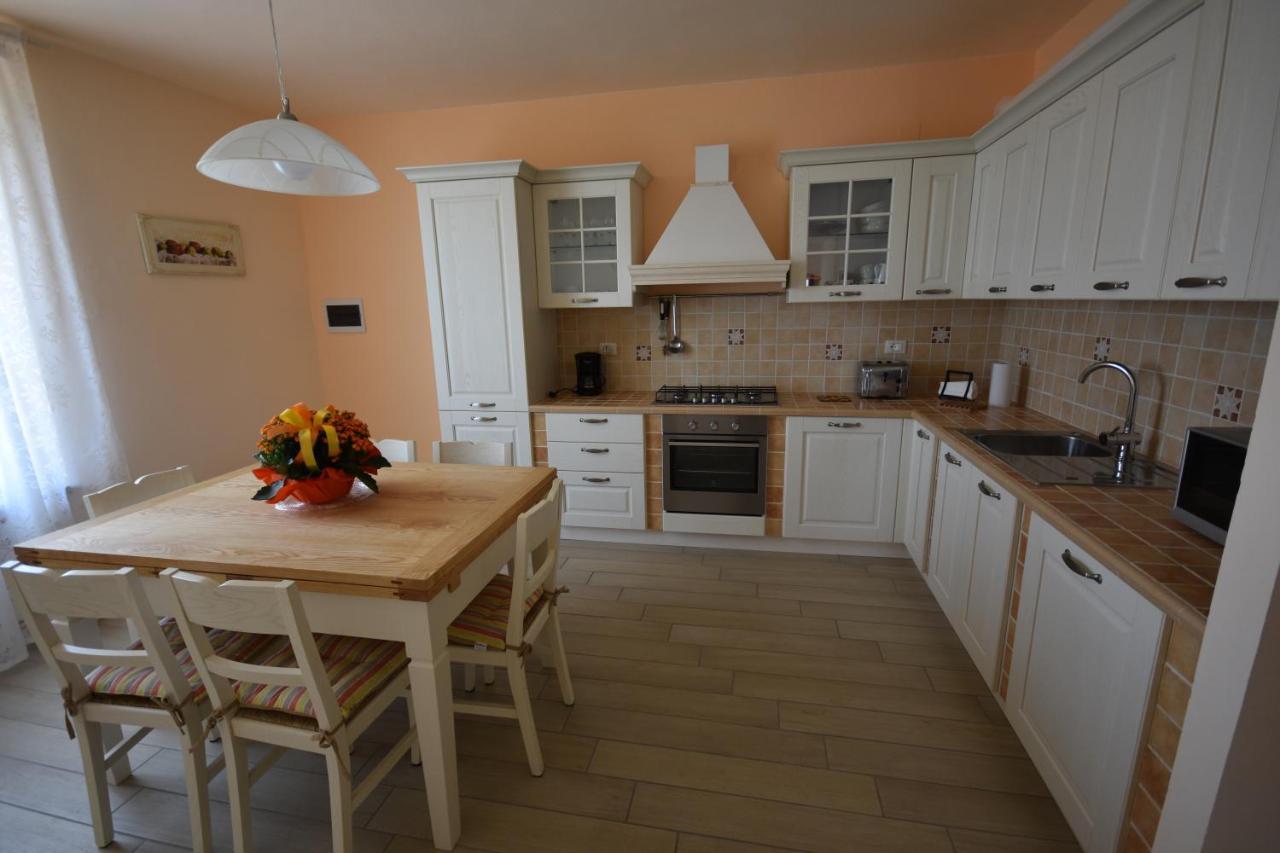 La Pieve Appartement Chianni Buitenkant foto
